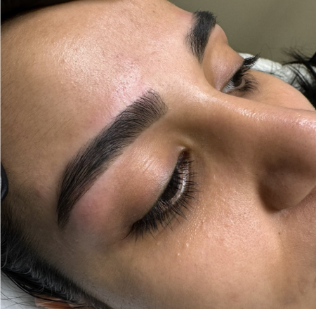 Brow Sculpt With Wax